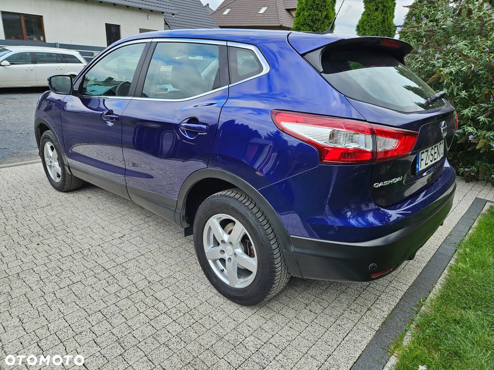 Nissan Qashqai 1.2 DIG-T Visia EU6 - 8