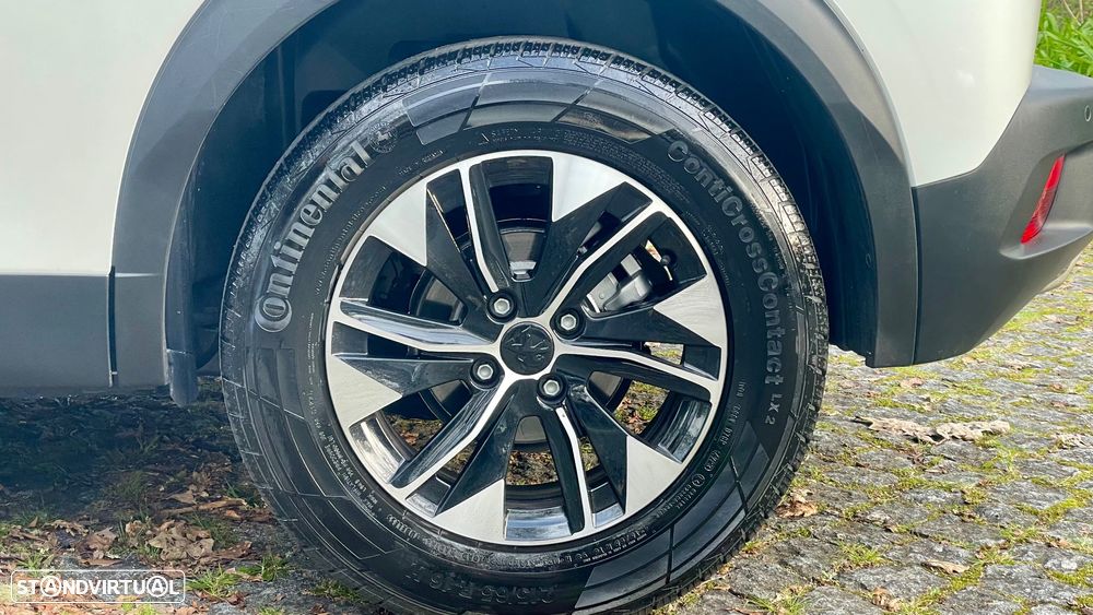 Peugeot 2008 1.2 PureTech Allure Pack EAT8 - 9