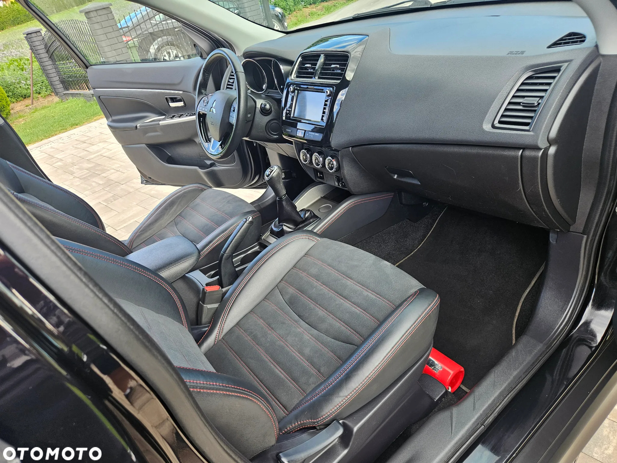 Mitsubishi ASX 1.6 Intense Plus Blue Edition - 28