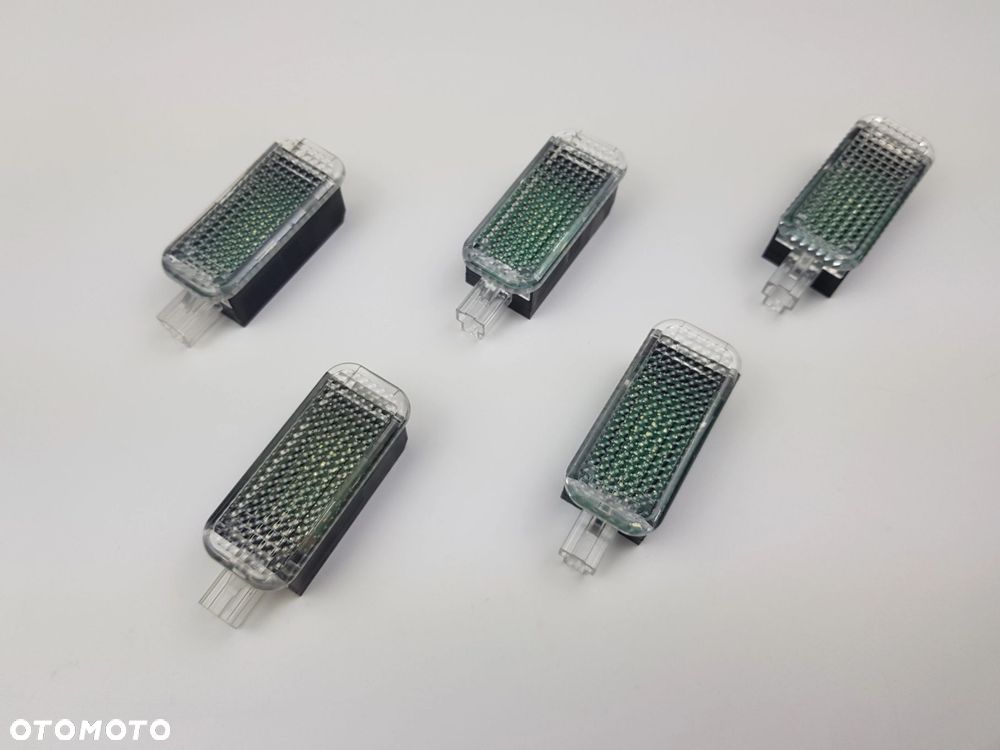 Oświetlenie Lampka drzwi Audi A6 S6 C7 4E0947415 - 11