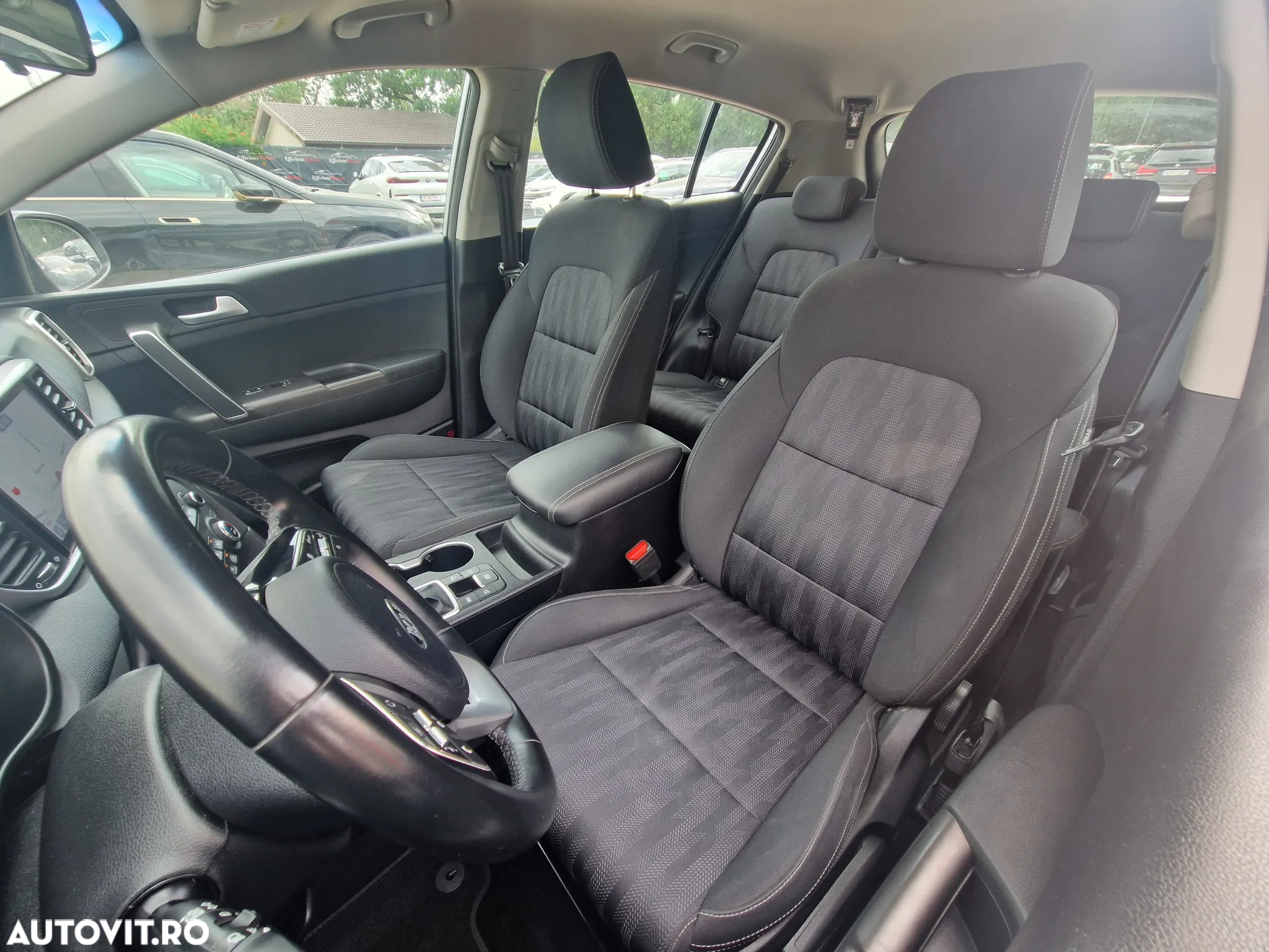 Kia Sportage 1.6 DSL MHEV 7DCT HP 4x2 Business Line - 9