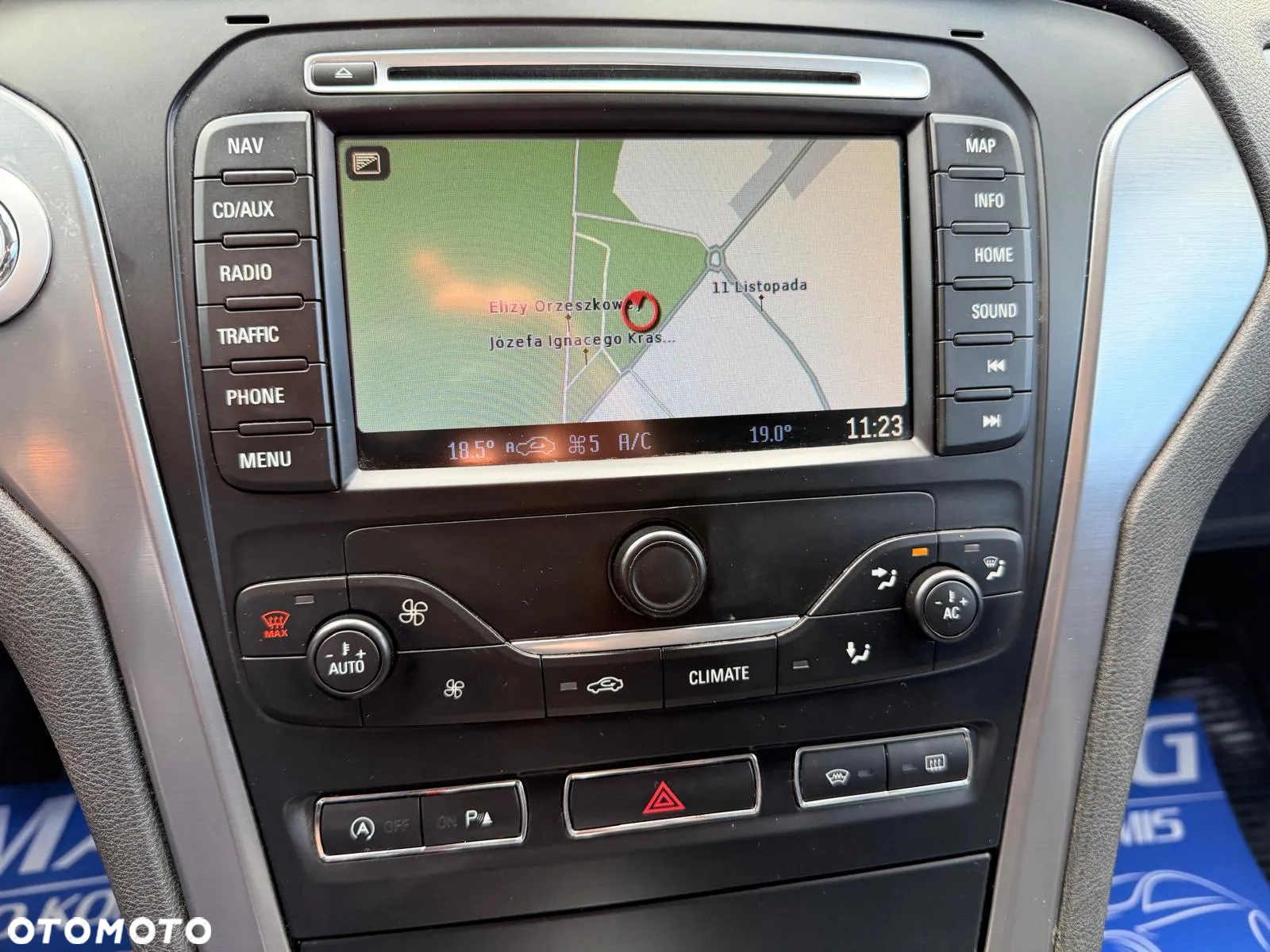 Ford Mondeo 1.6 TDCi Silver X - 23