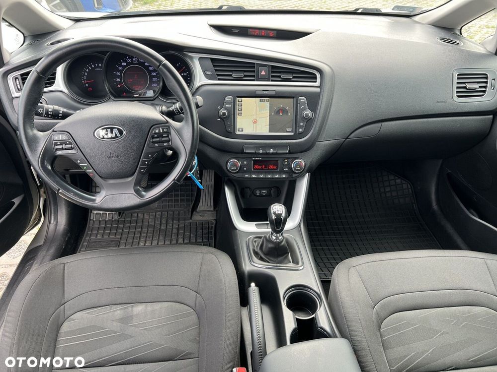 Kia Ceed - 7