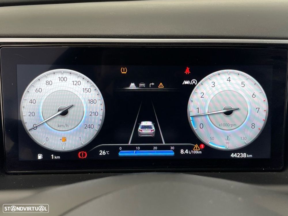 Hyundai Tucson 1.6 T-GDi Vanguard — fotografia 9