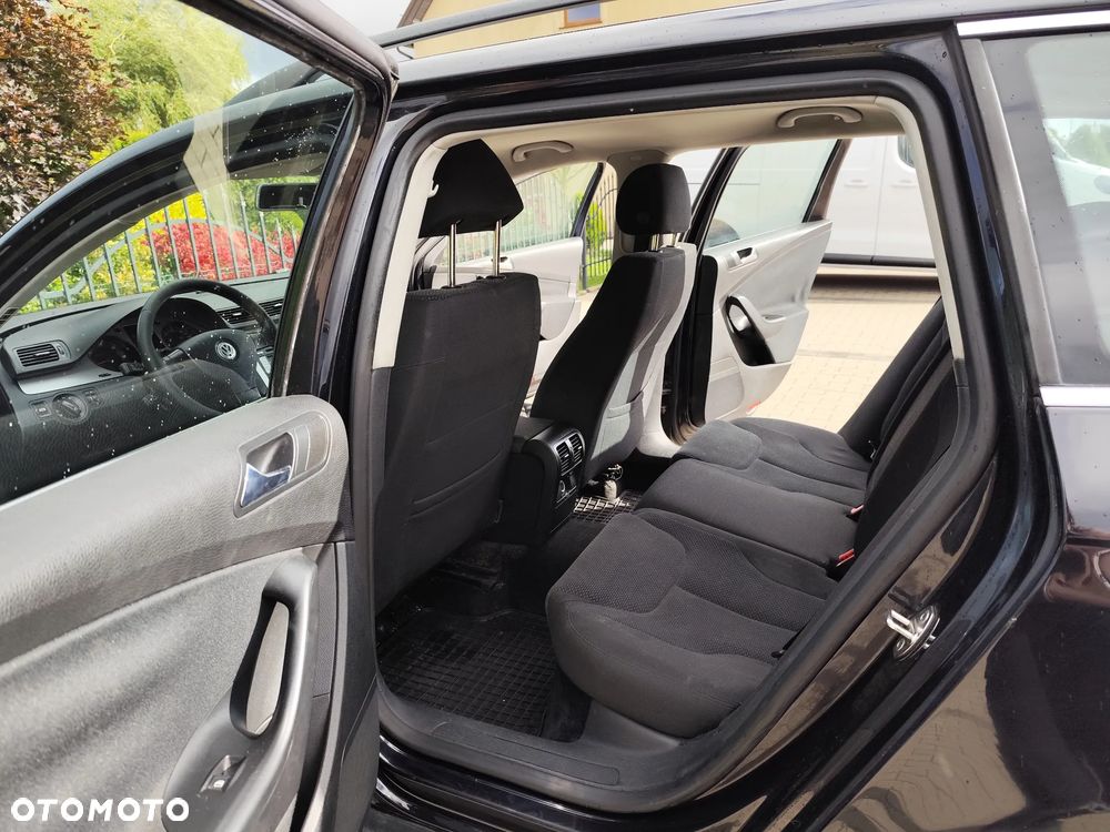 Volkswagen Passat - 26