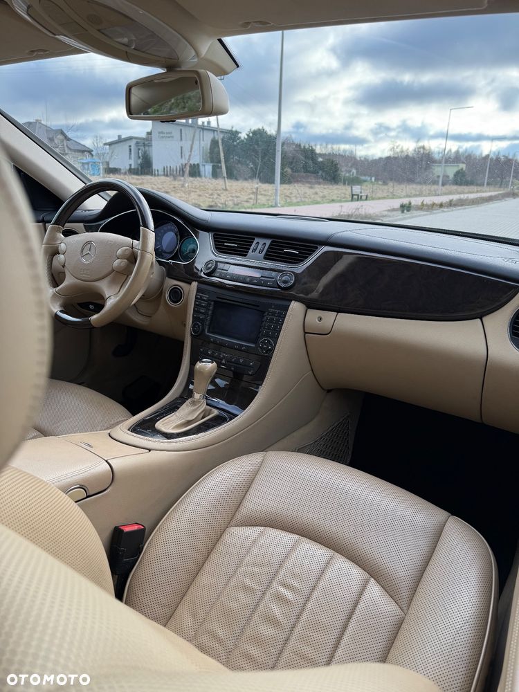 Mercedes-Benz CLS 500 - 7