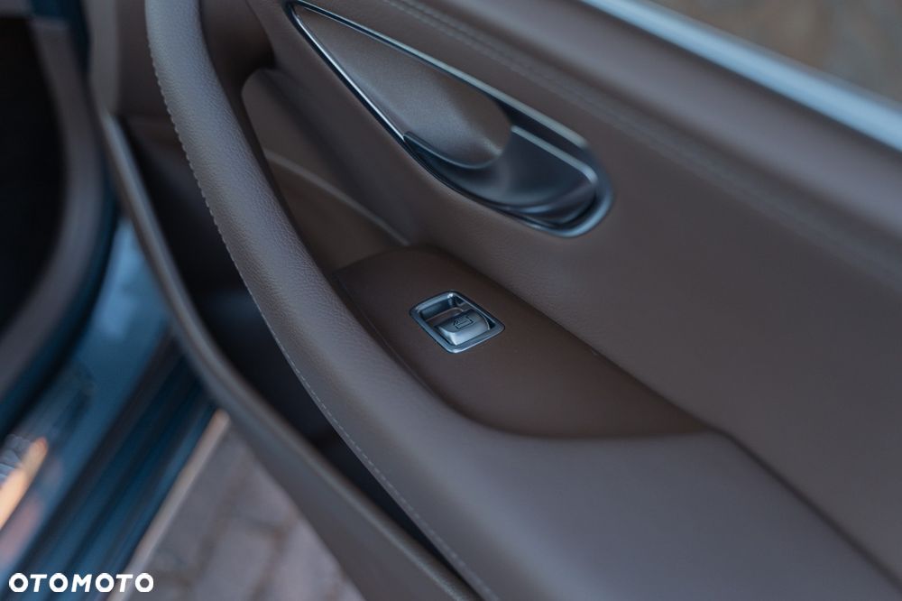 Mercedes-Benz Klasa E 220 d 4-Matic Business Edition 9G-TRONIC - 31