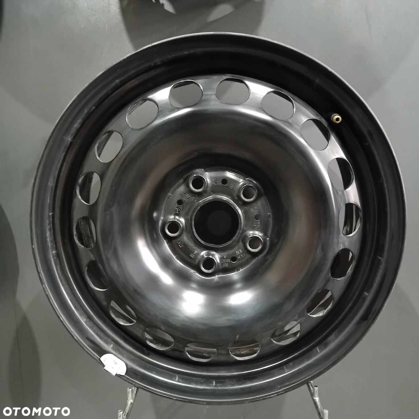 Felgi 16 5x112 VW Passat B8 B7, Skoda Superb III F12535-30 - 3