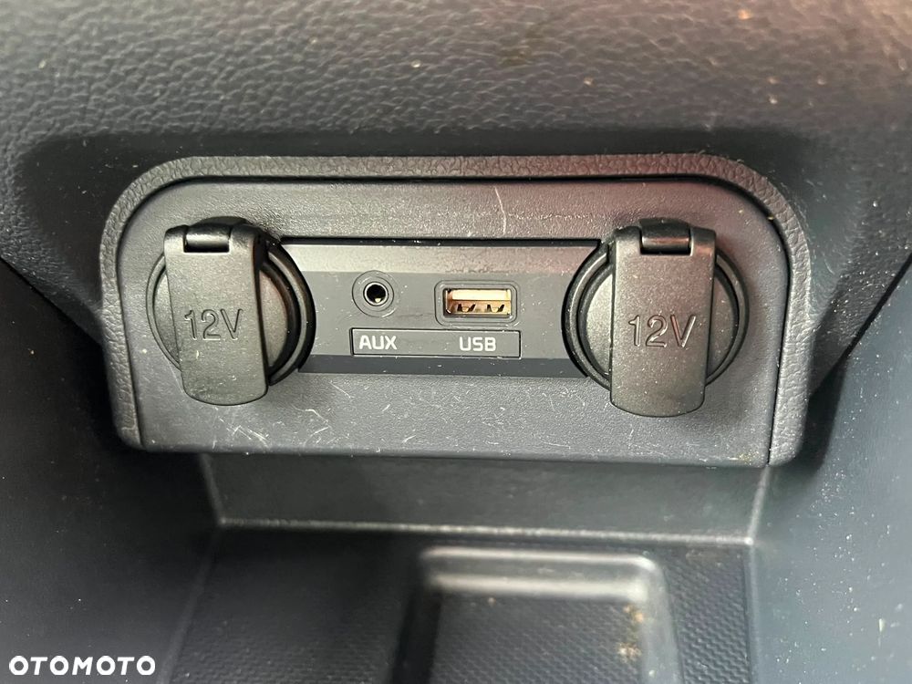 Kia Rio 1.2 Dream Team Edition - 17