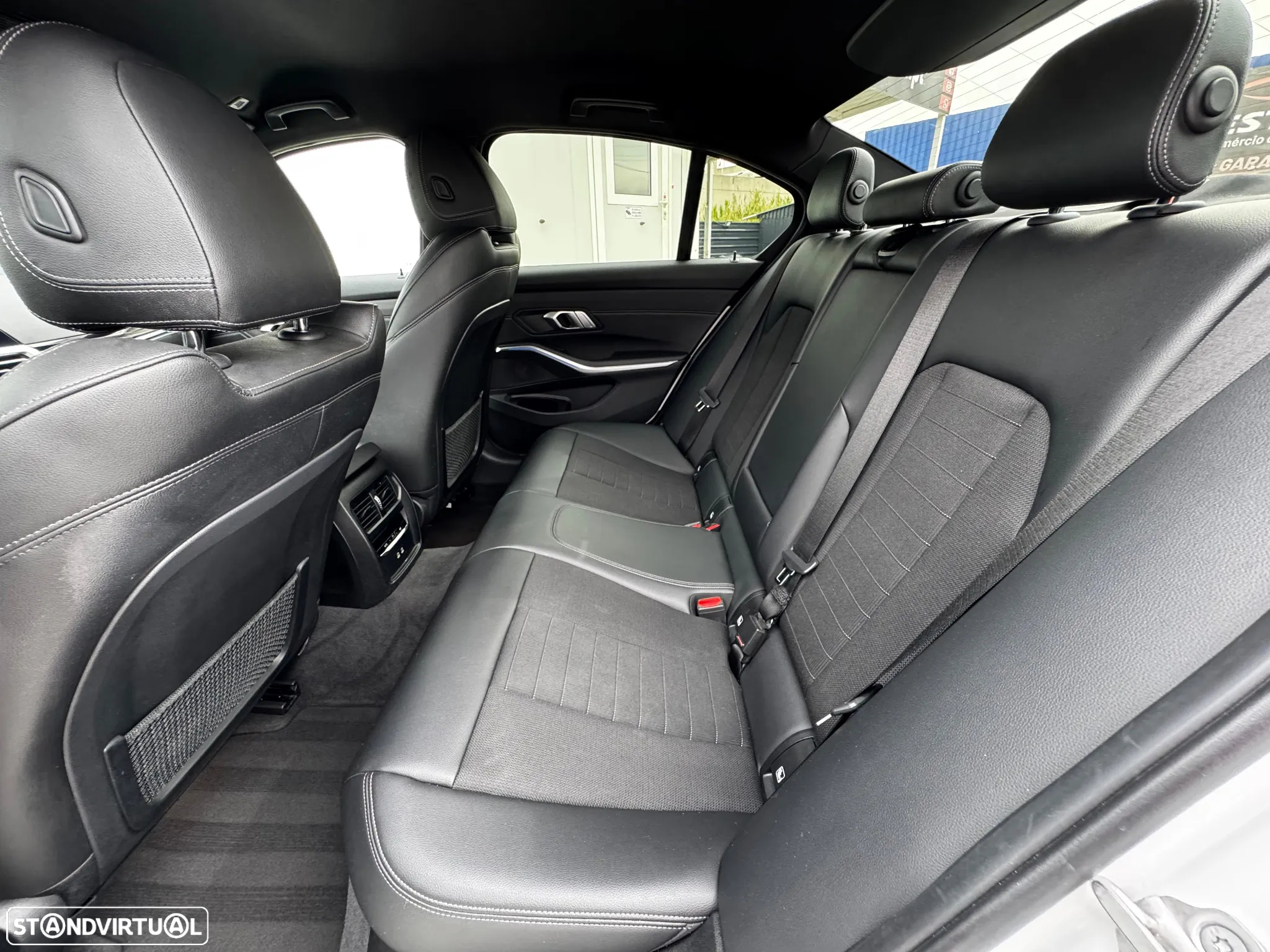 BMW 320 e Corporate Edition Auto - 31
