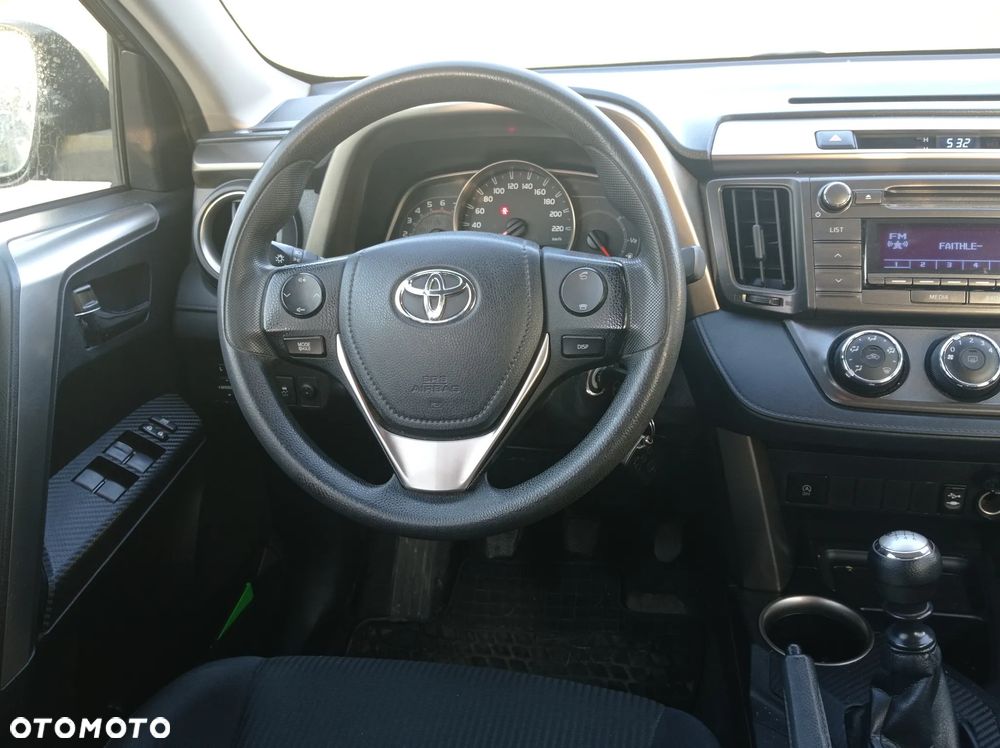 Toyota RAV4 2.0 D-4D Active 4x2 - 11