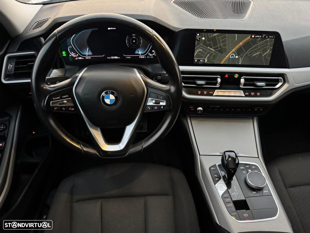 BMW 330 e Line Sport Auto - 7