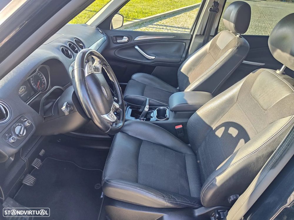 Ford S-Max 2.0 TDCi Titanium 7L - 9
