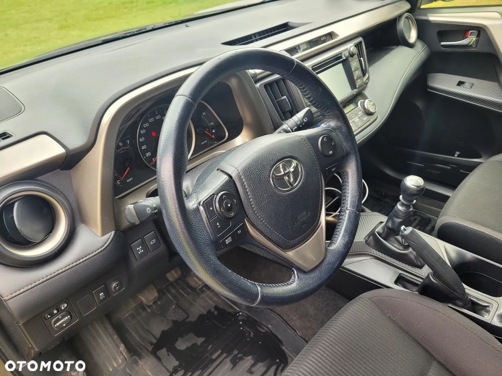 Toyota RAV4 2.0 D-4D Active - 14
