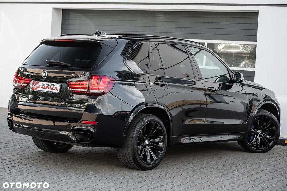 BMW X5 M M50d Sport-Aut - 32