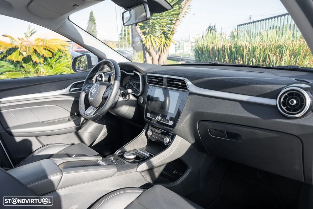 MG ZS EV 44.5 kWh Luxury - 17