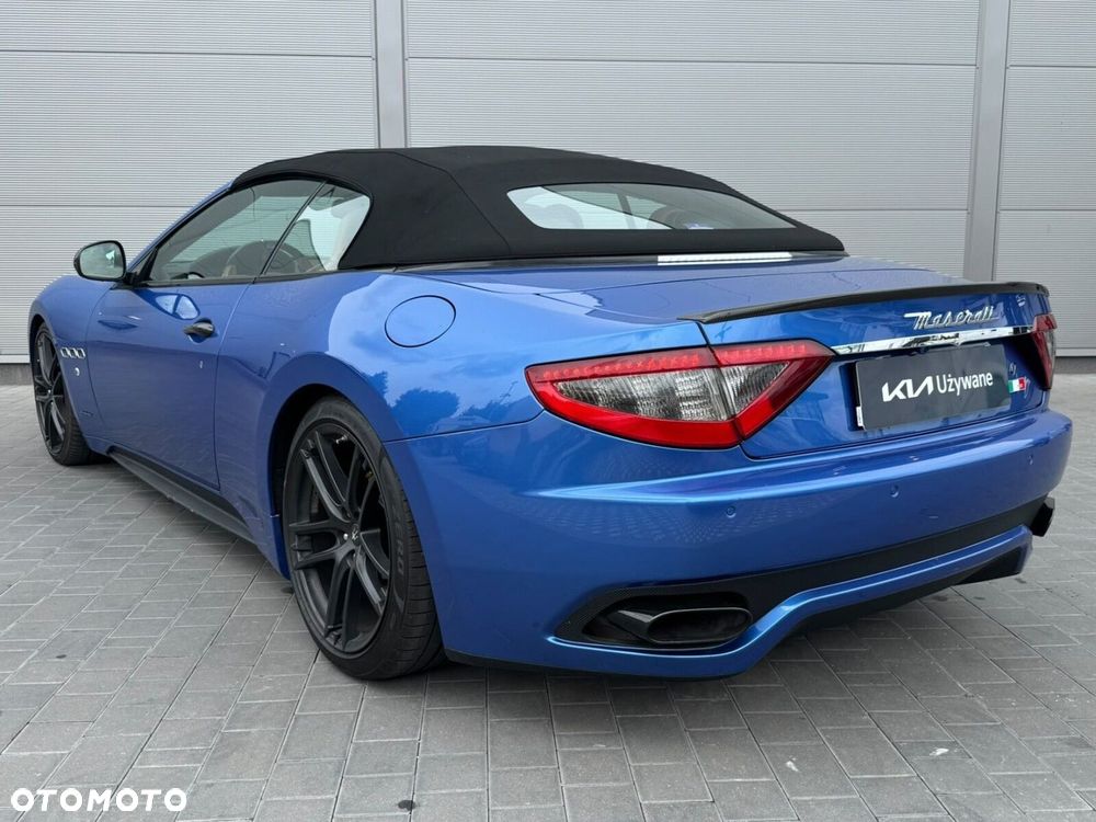 Maserati GranCabrio - 9