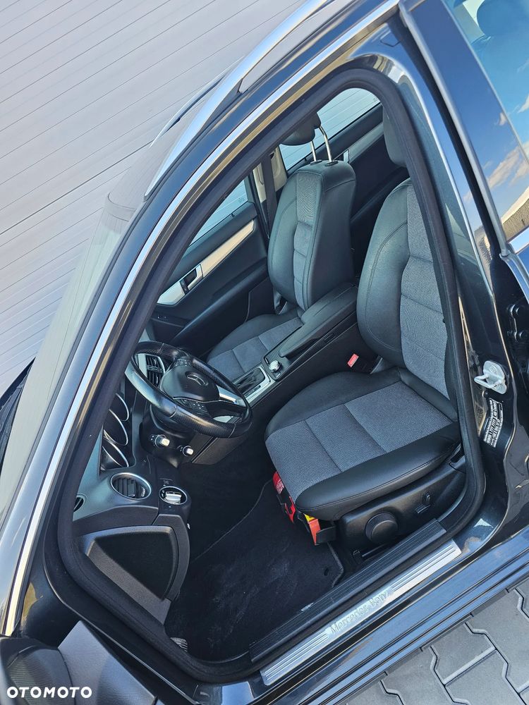 Mercedes-Benz Klasa C 180 CDI 7G-TRONIC Avantgarde Edition - 22