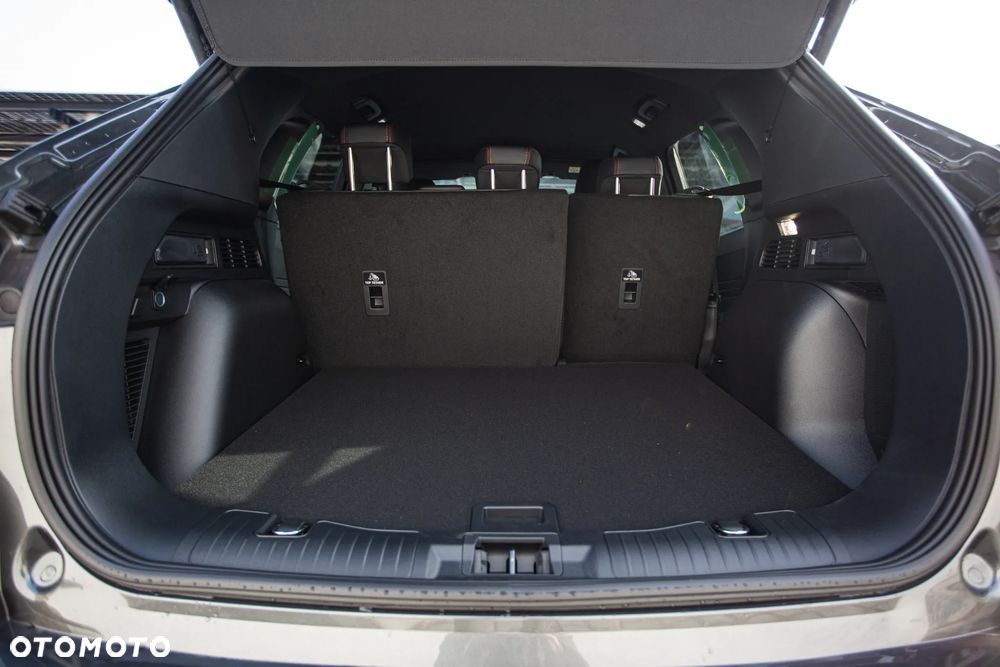 Ford Kuga 1.5 EcoBoost FWD ST-Line X - 24