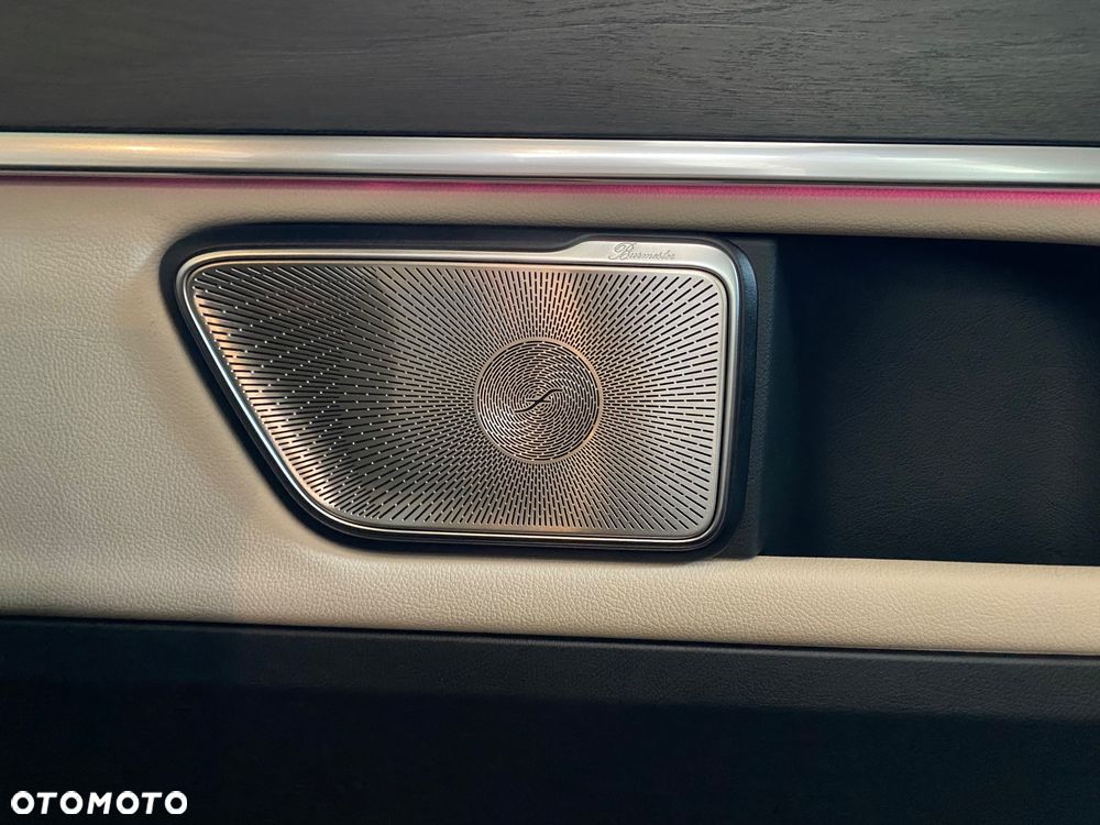 Mercedes-Benz Klasa V - 35