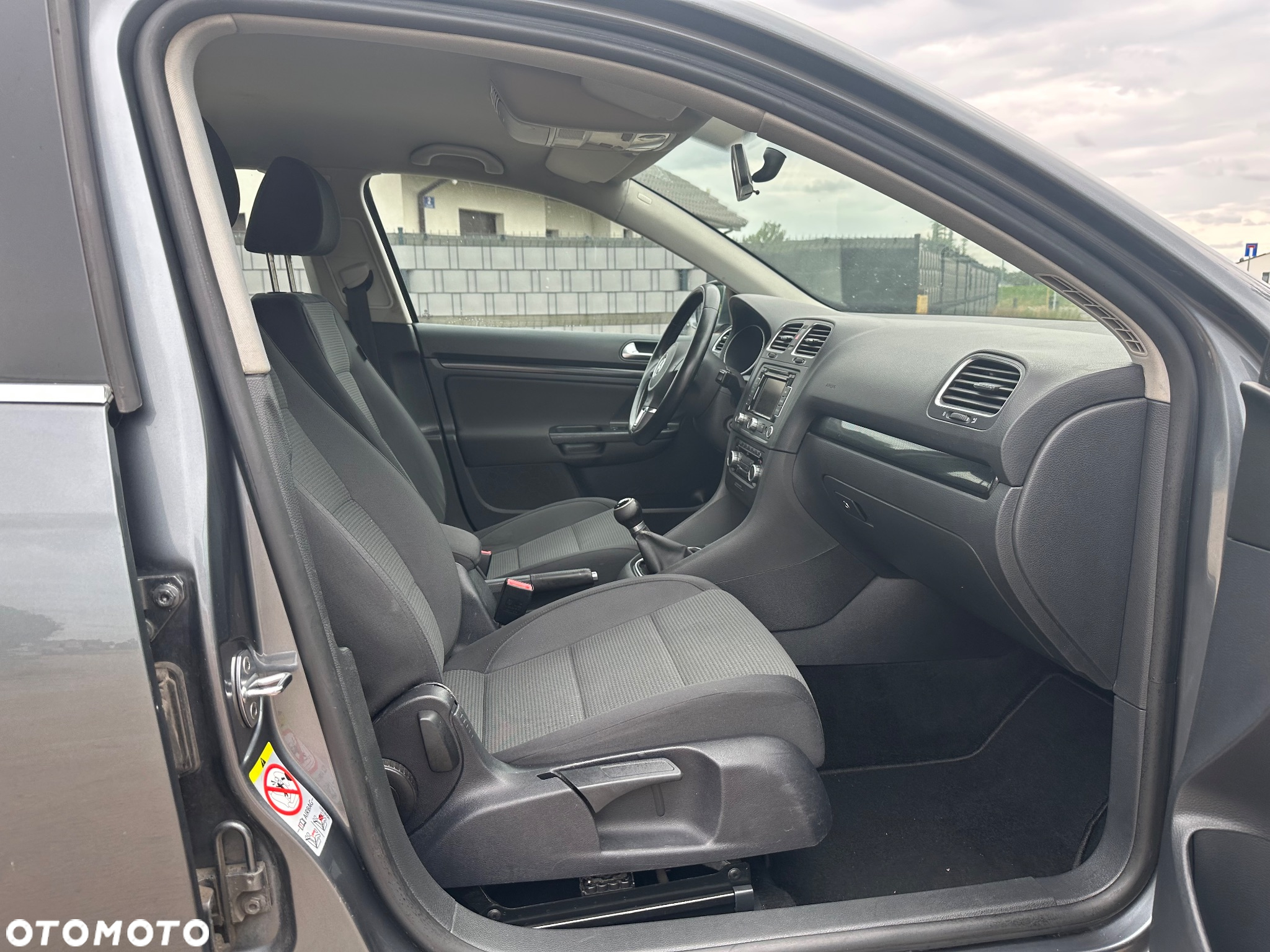 Volkswagen Golf 1.6 TDI DPF Style - 9