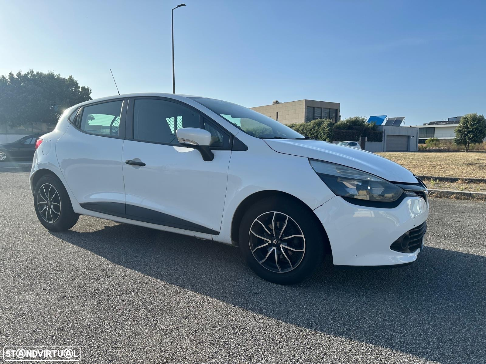 Renault Clio Van 1.5 dCi 75cv - 8