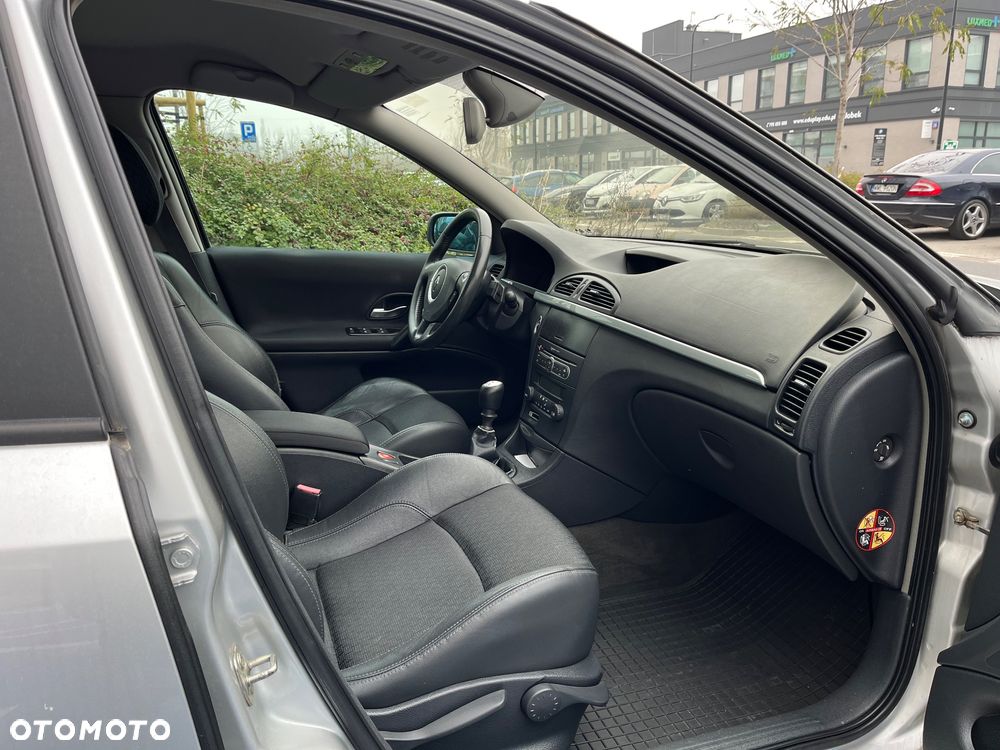Renault Laguna 1.9 dCi Luxe Dynamique - 9