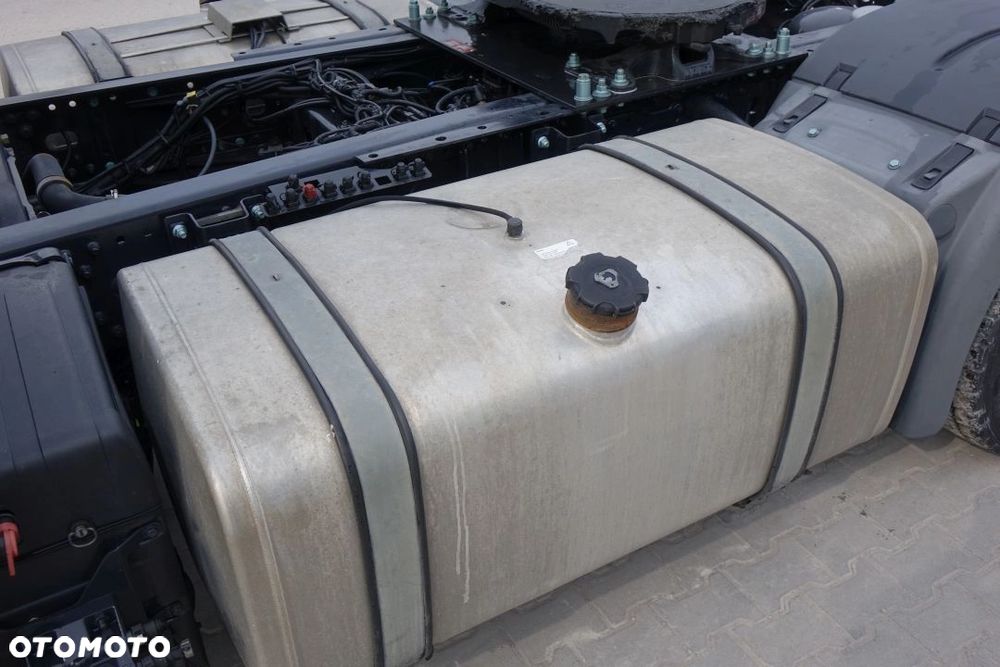 MAN TGX 18.500 EURO 6 4X2 LLS-U XLX / MEGA / AUTOMAT / RETARDER / 2 ZBIORNIKI / LODÓWKA - 12