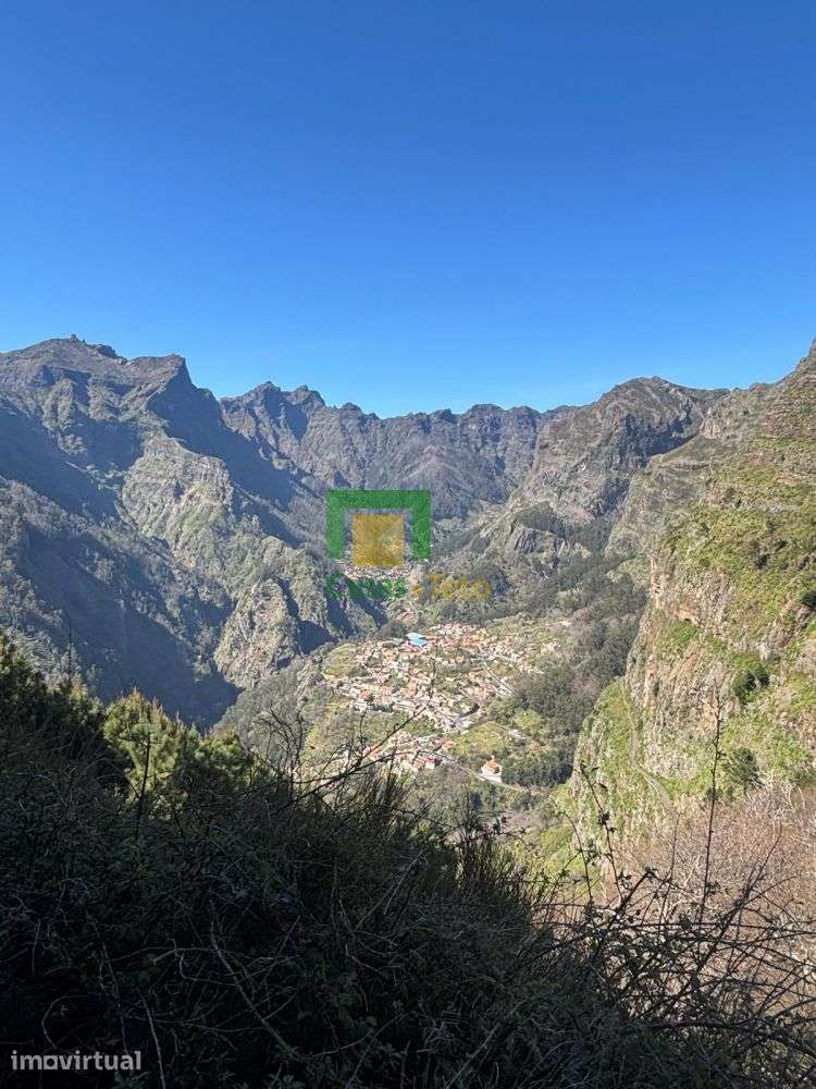Moradia com terreno - Grande imagem: 4/22