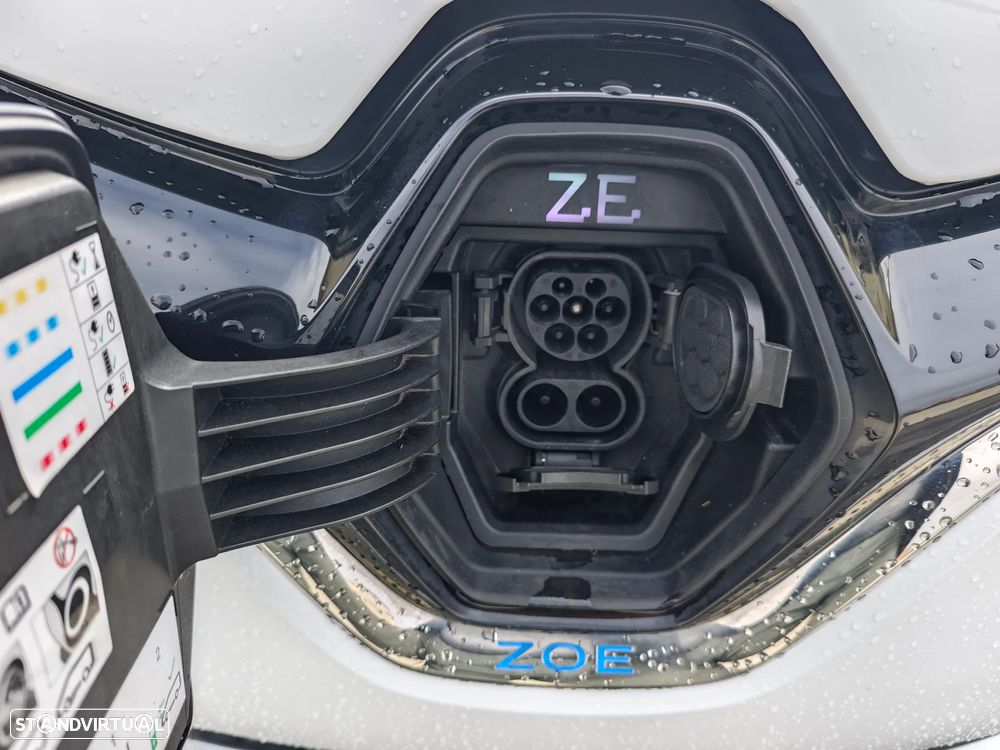 Renault Zoe (c/ Bateria) EV50 135hp Evolution - 24