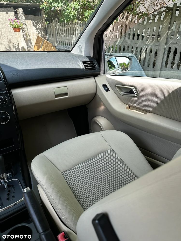 Mercedes-Benz Klasa A 180 CDI Autotronic Classic - 23