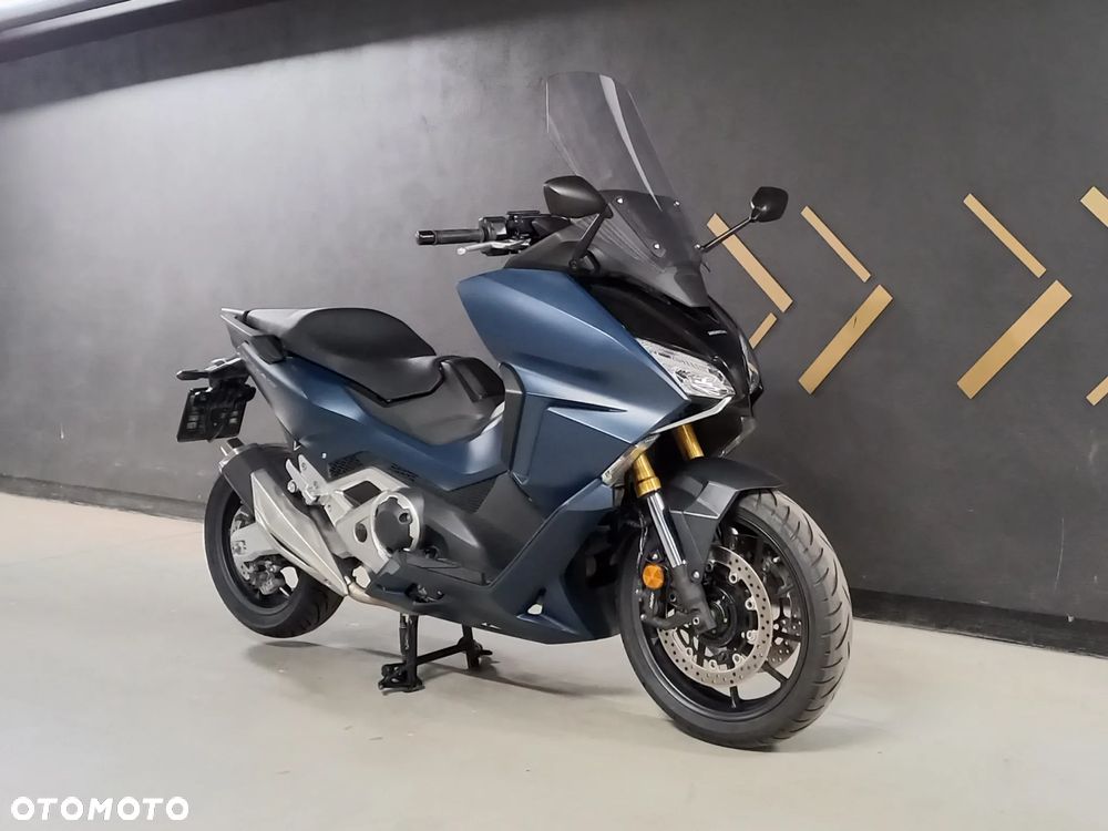 Honda NSS - 10