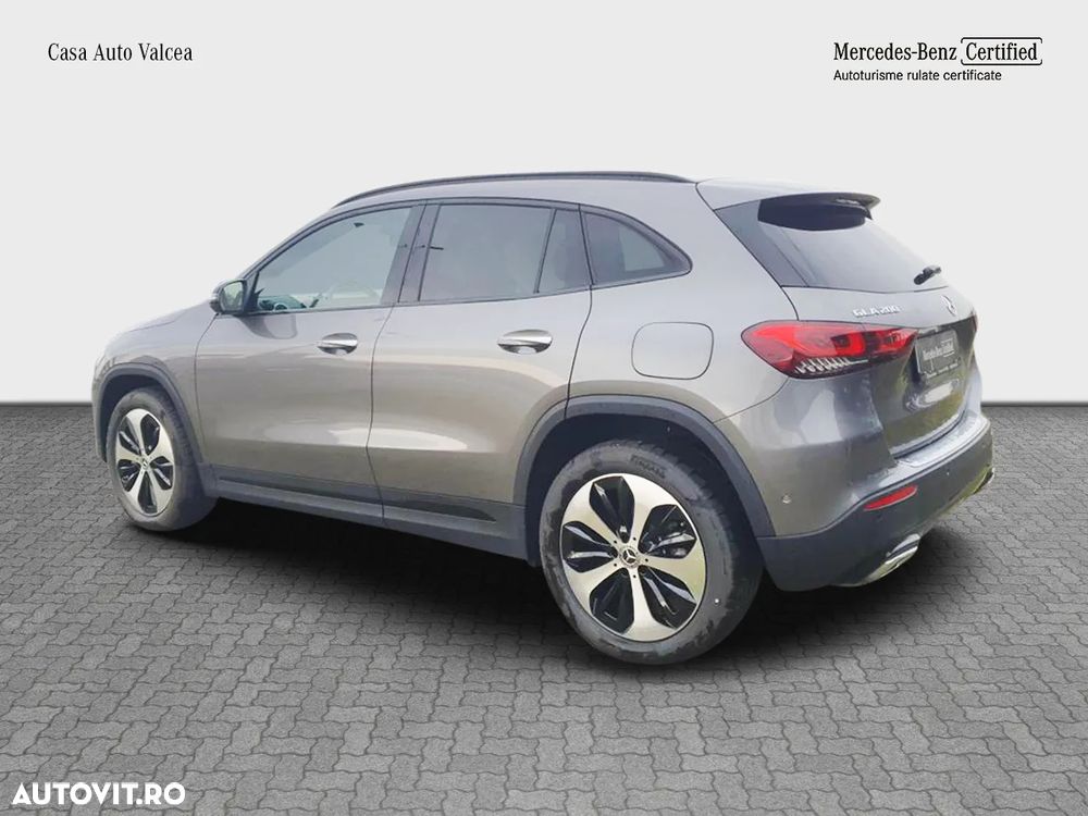 Mercedes-Benz GLA 200 4MATIC Aut. - 3