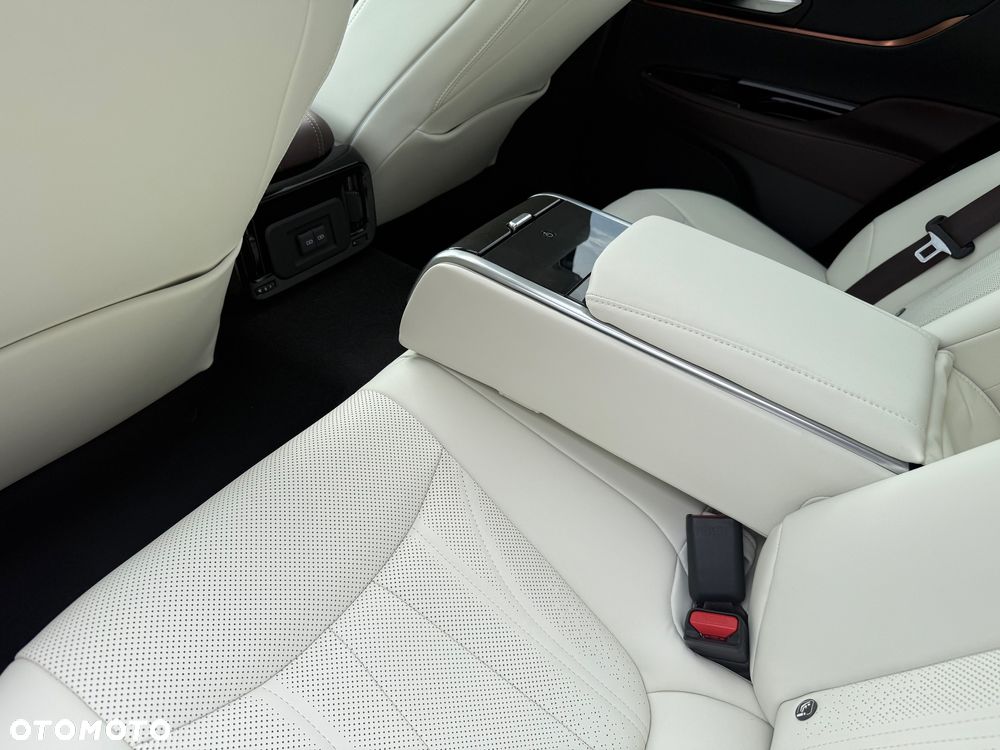 Toyota Mirai Executive - 8