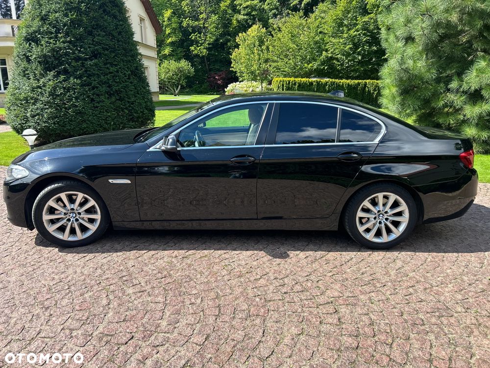 BMW Seria 5 520d xDrive - 5