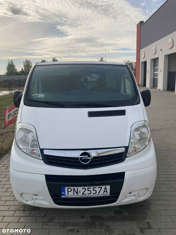 Opel Vivaro - 1