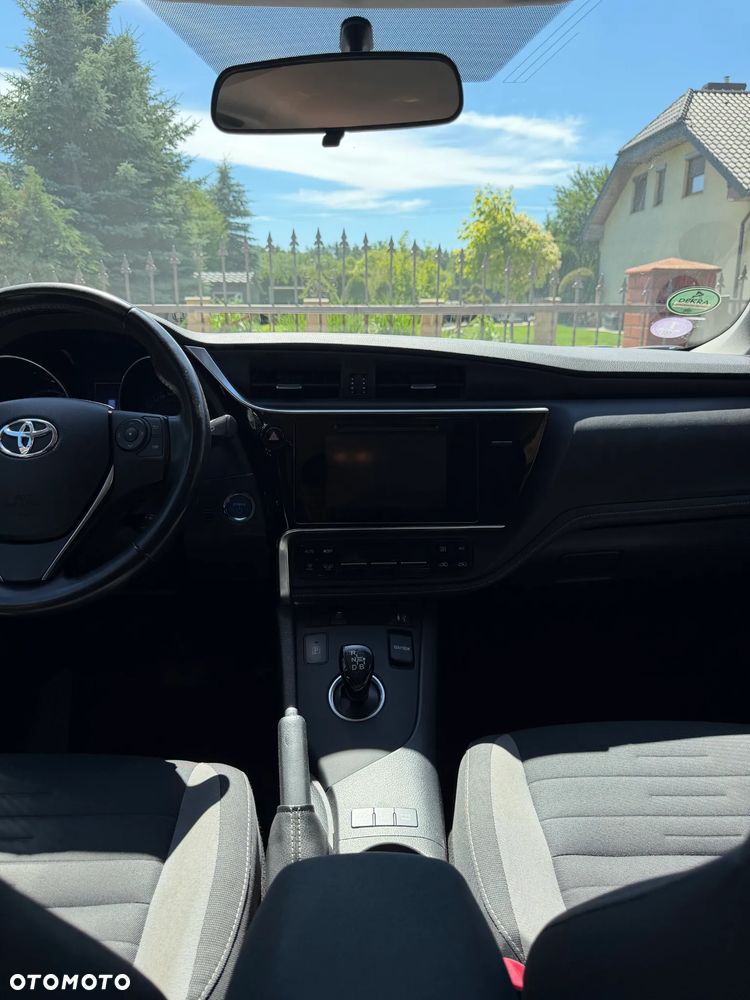 Toyota Auris - 4