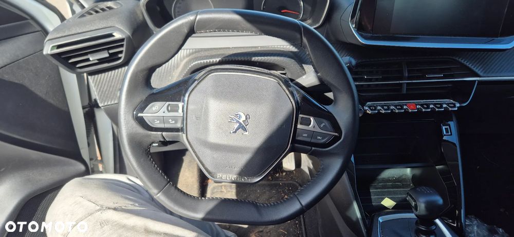 Peugeot 208 1.5 BlueHDi Allure Pack S&S - 27