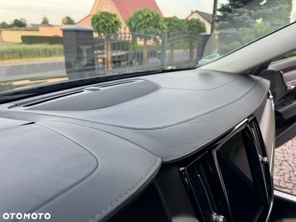 Volvo V90 D5 AWD Geartronic Inscription - 18
