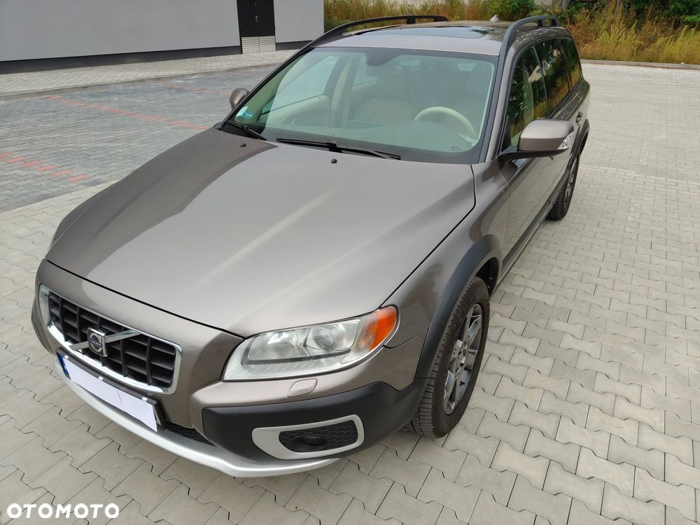 Volvo XC 70 - 4