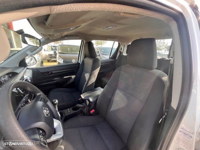Toyota HILUX DUPLA 150cv COM AC - 7