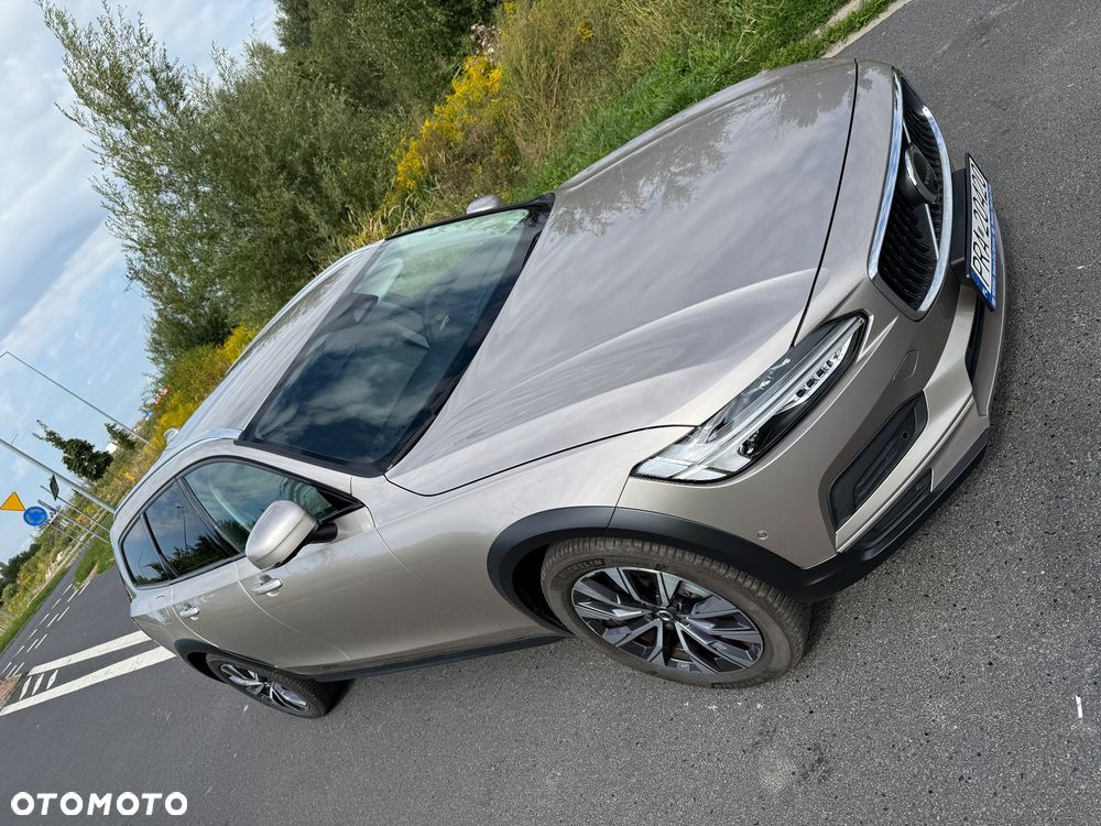 Volvo V90 Cross Country B5 B AWD Ultimate - 2