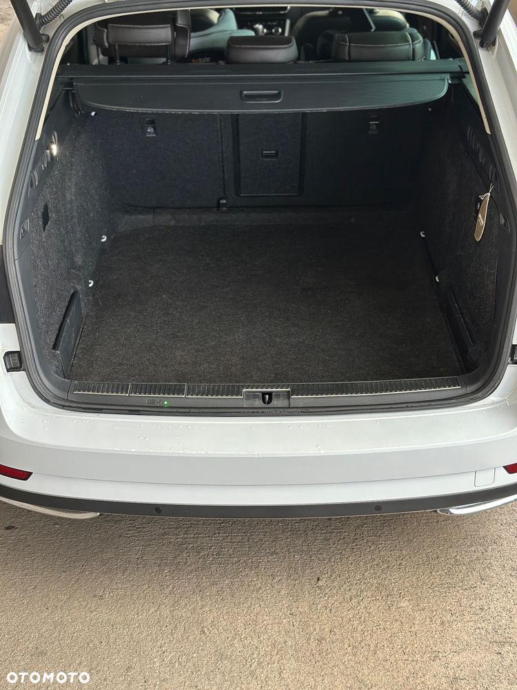 Skoda Superb 2.0 TDI SCR 4x4 L&K DSG - 6