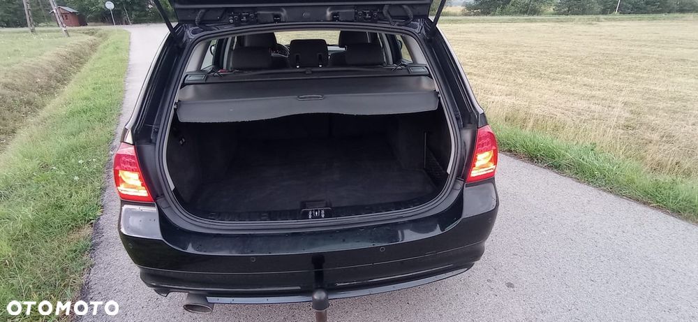 BMW Seria 3 318d - 12