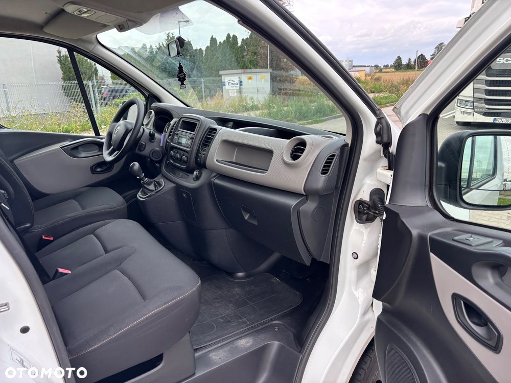 Renault Trafic - 18