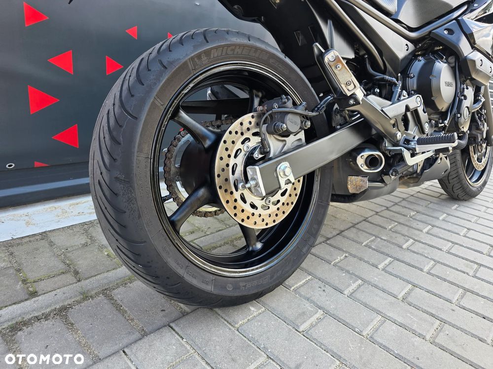 Yamaha XJ - 18