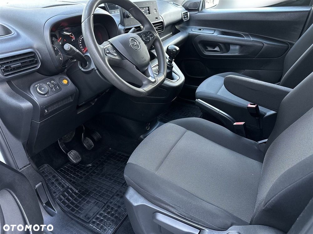 Opel Combo 1.2T 110KM Enjoy Cargo - 17