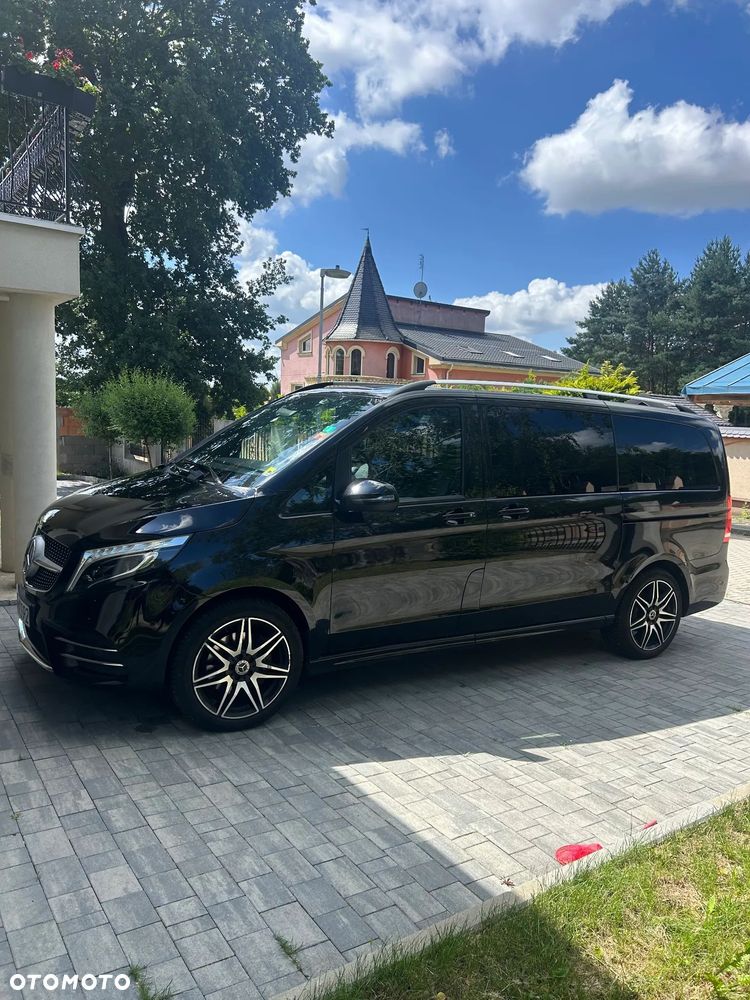 Mercedes-Benz Klasa V - 8