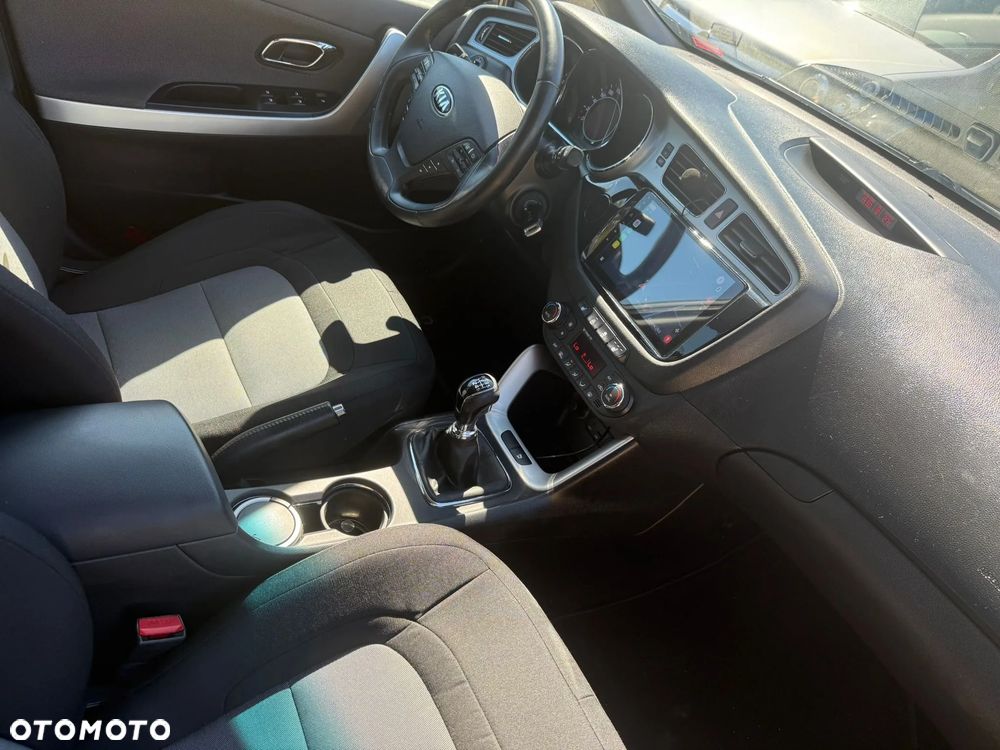 Kia Ceed - 9