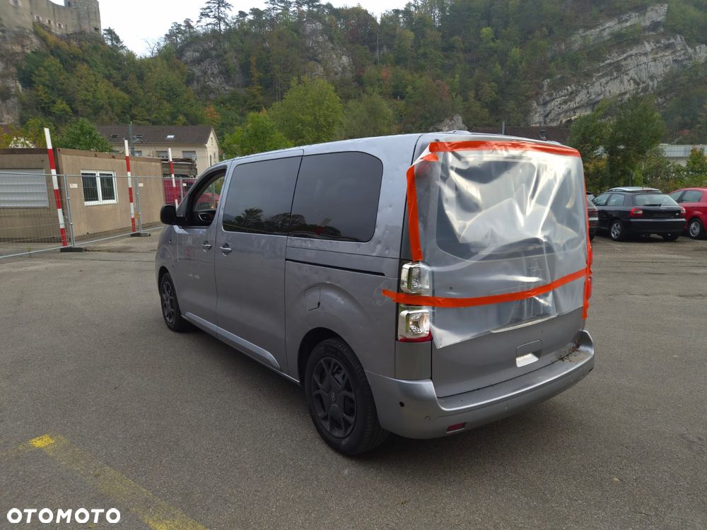 Opel Zafira 2024 photo 4